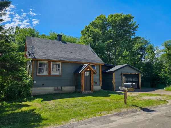 $285,000 | 14 Helen Street, Auburn, ME 04210
