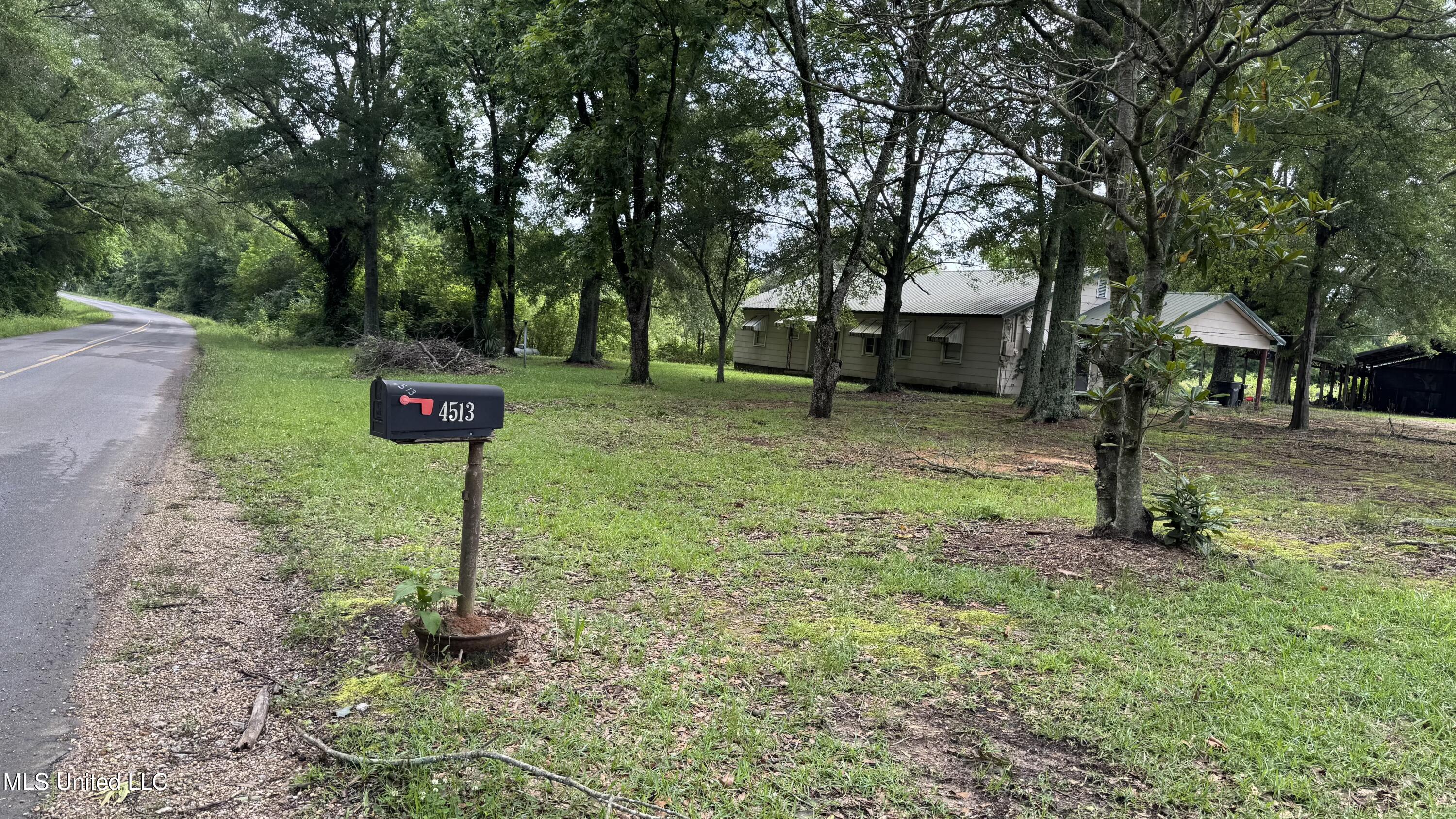 4513 Lawrence Hazel Road Lawrence, MS 39336 - Photo 3 of 32 IMG_3142