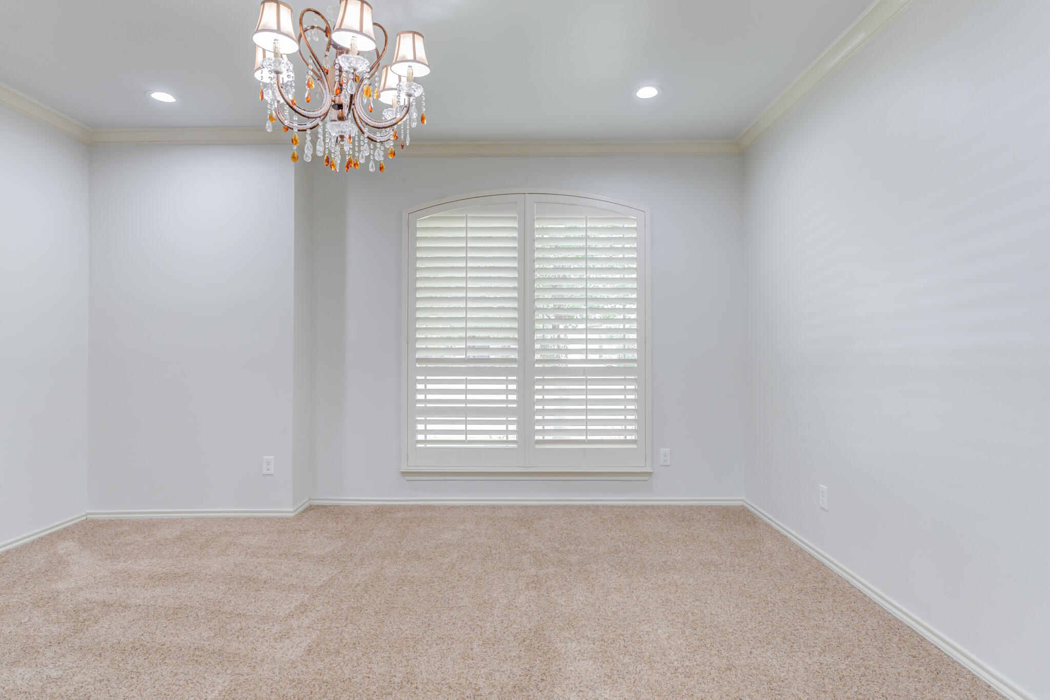 11110 Detroit Avenue Lubbock, TX 79423 - Photo 35 of 54 a view of an empty room with a window