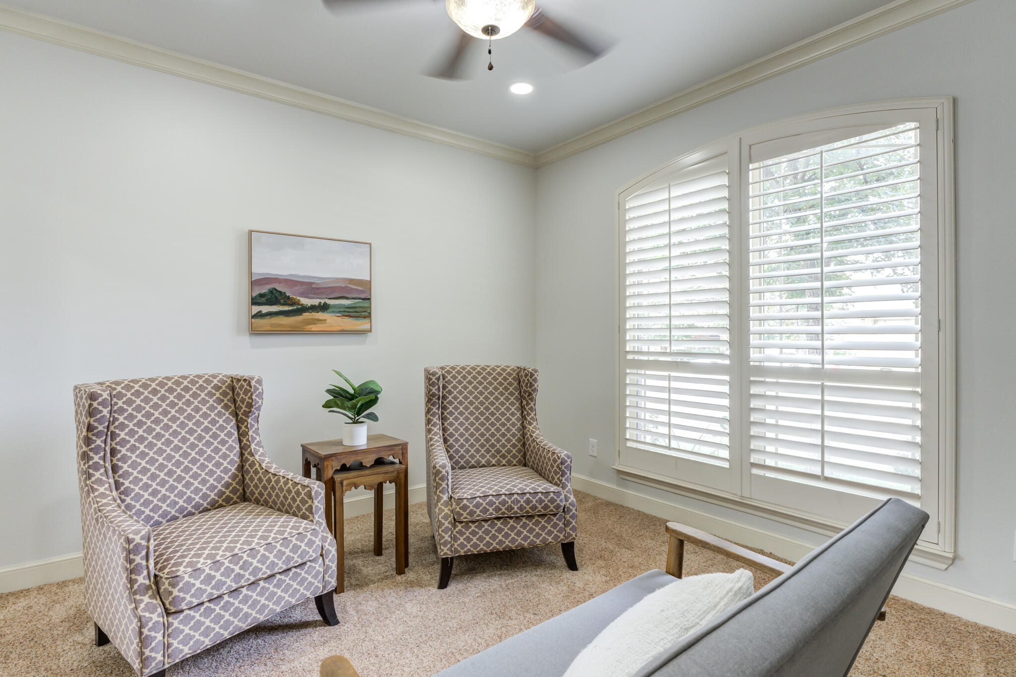11110 Detroit Avenue Lubbock, TX 79423 - Photo 5 of 54 a living room with furniture and a large window