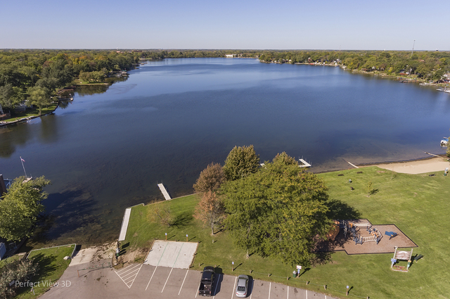 18606 West Deerpath Road Grayslake, IL 60030 - Photo 7 of 7 Gallery Image 7