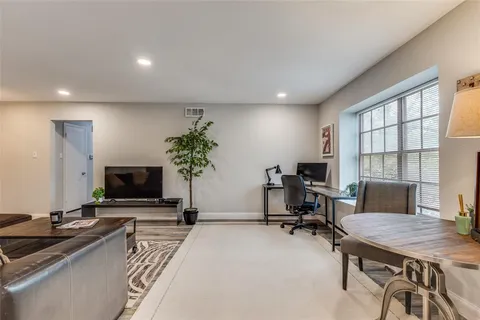 $245,000 | 5818 East University Boulevard, Unit 236, Dallas, TX 75206