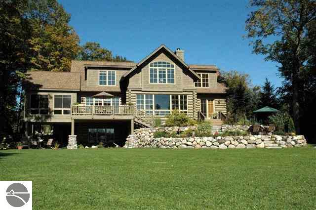 628 South Intermediate Lake Road Central Lake, MI 49622 - Photo 21 of 31 1741915-20.JPG