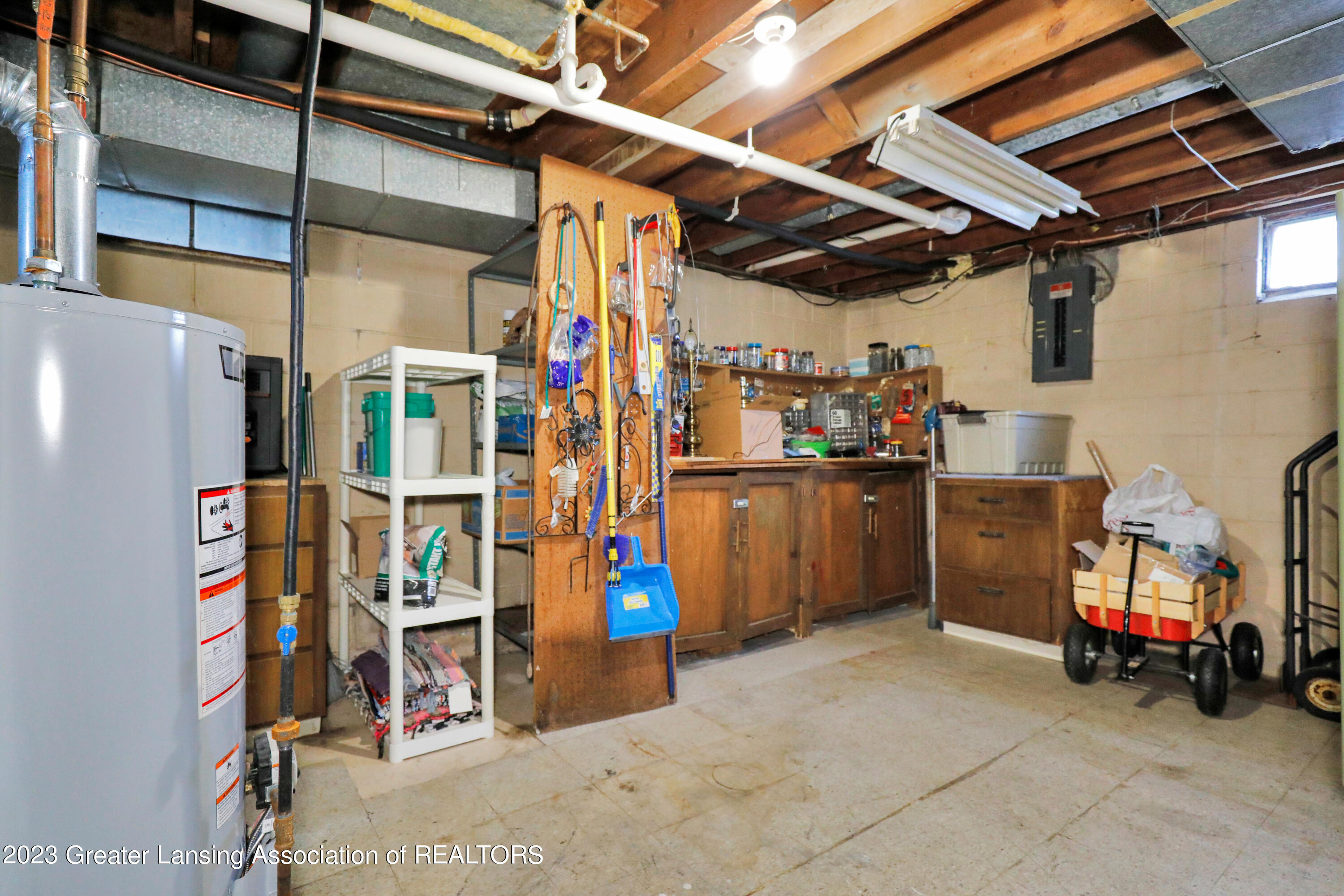 5840 Hilliard Road Lansing, MI 48911 - Photo 20 of 26 Open Ended Media-17