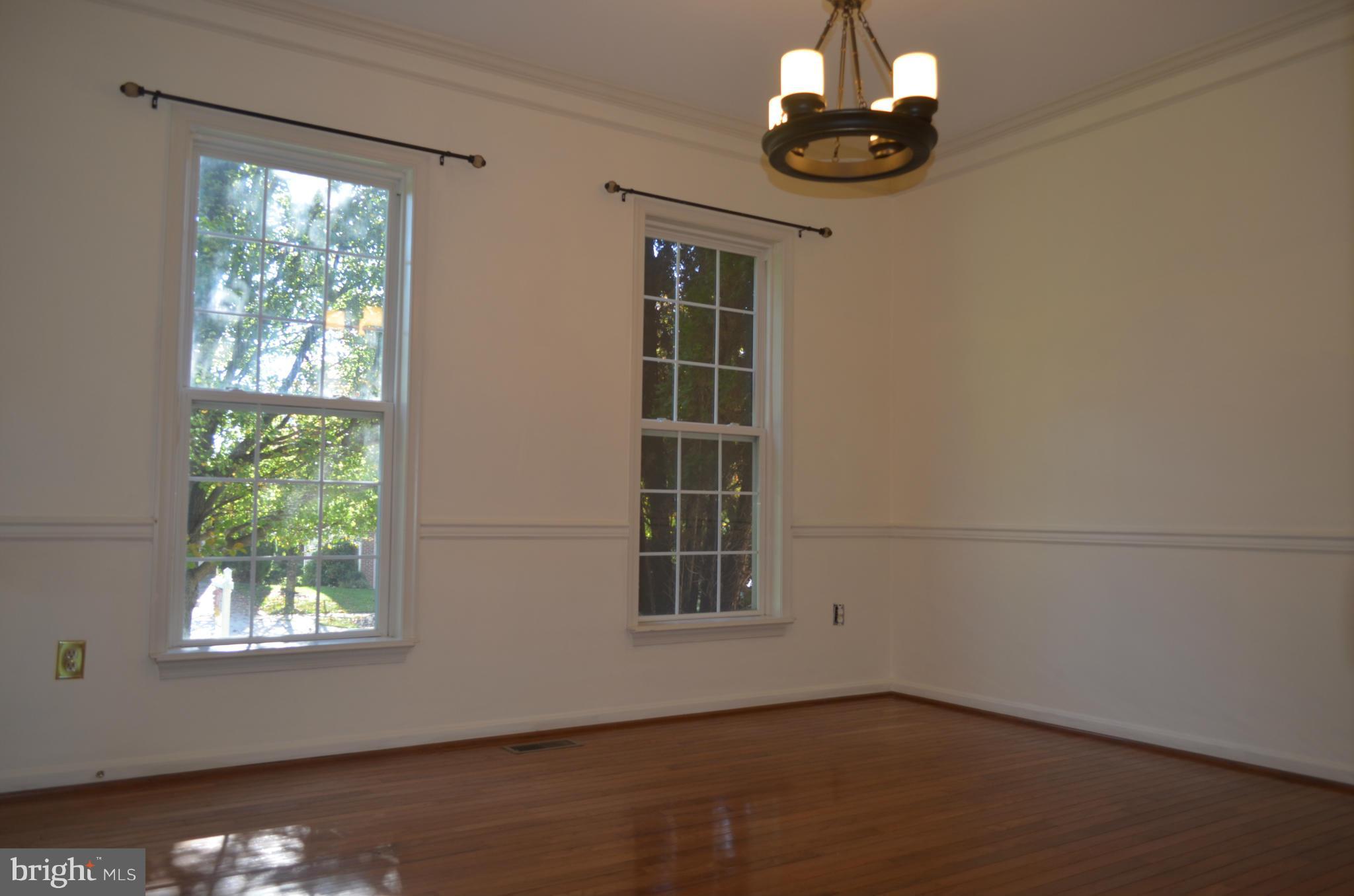 13803 Rockingham Road Germantown, MD 20874 - Photo 3 of 18 Dining Room