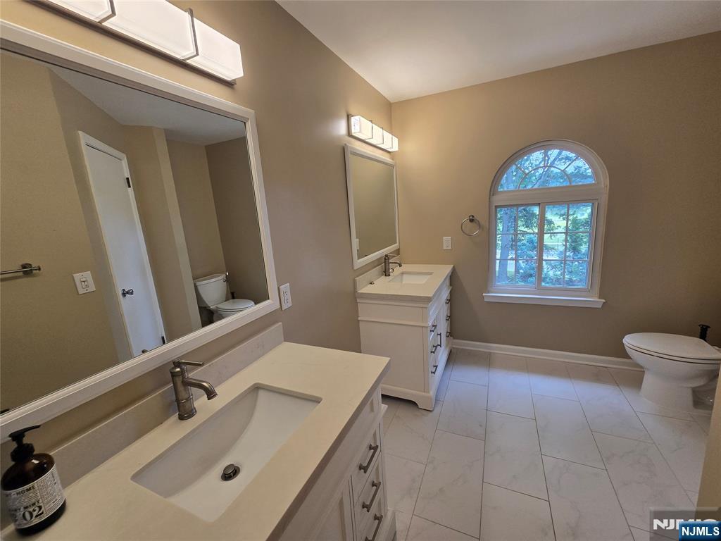 42 Birchwood Road Bedminster, NJ 07921 - Photo 28 of 46