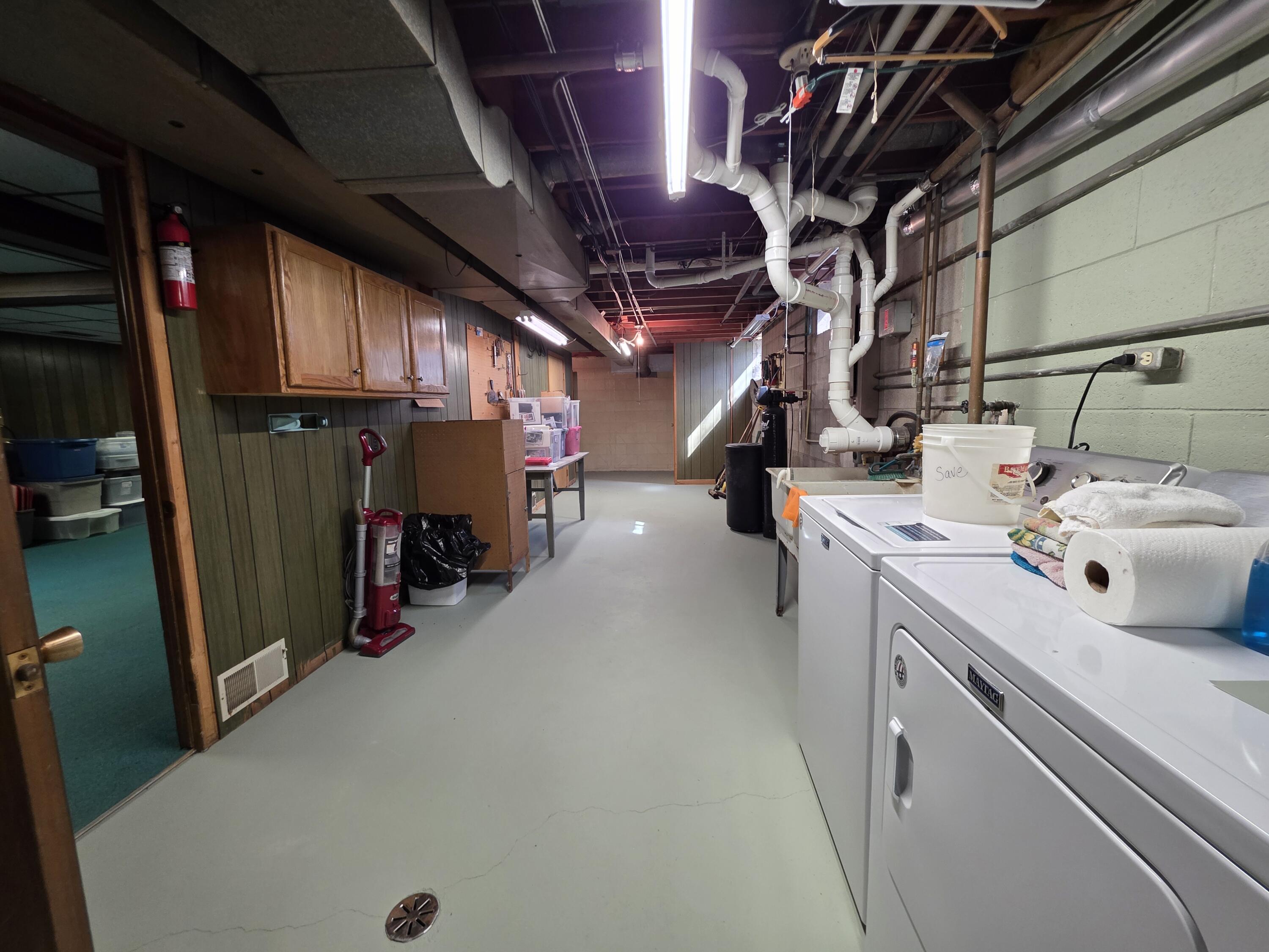 S53W24945 Glendale Road Waukesha, WI 53189 - Photo 37 of 48 37