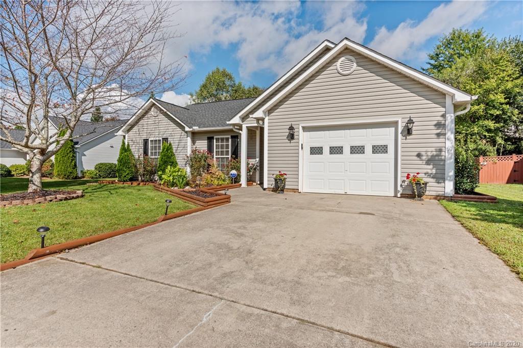 85 English Oak Road Fletcher, NC 28732 - Photo 1 of 35