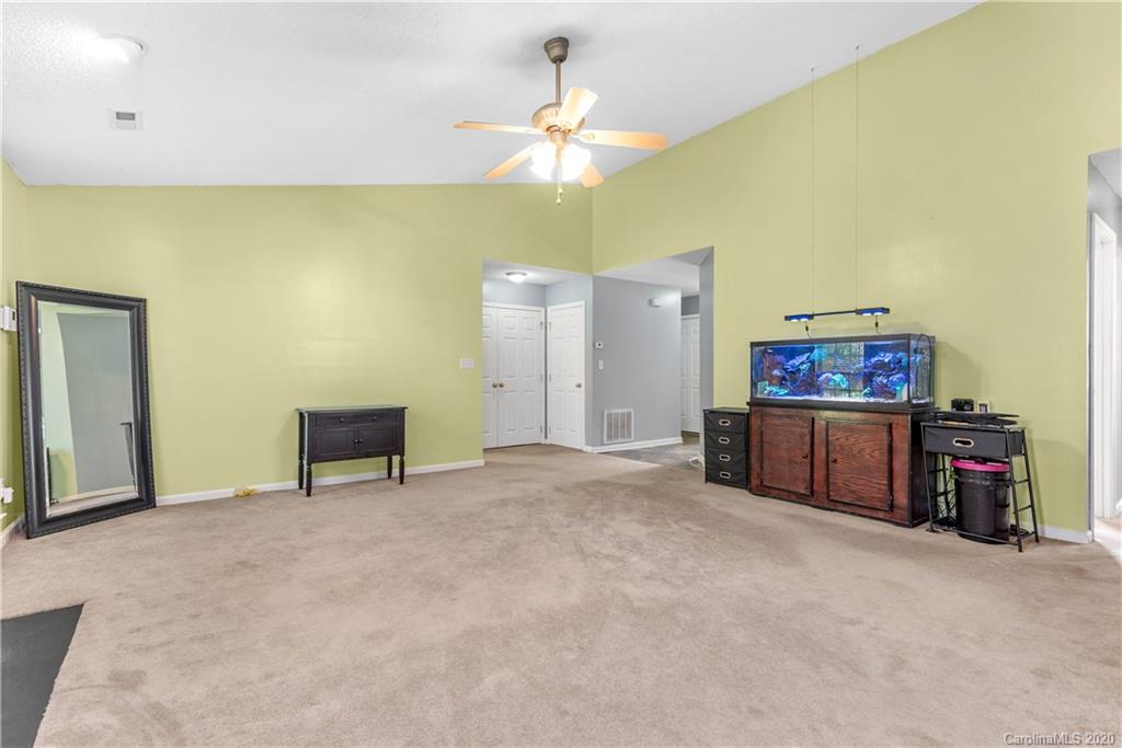 85 English Oak Road Fletcher, NC 28732 - Photo 11 of 35
