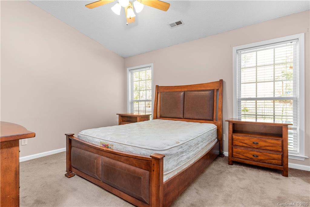 85 English Oak Road Fletcher, NC 28732 - Photo 17 of 35