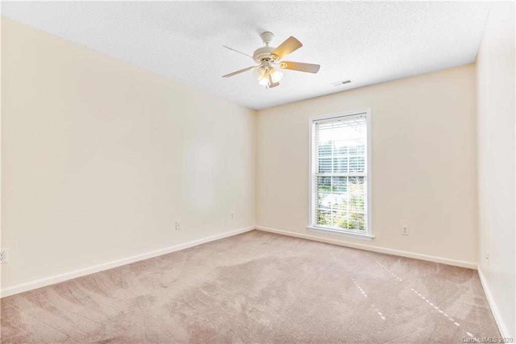 85 English Oak Road Fletcher, NC 28732 - Photo 23 of 35