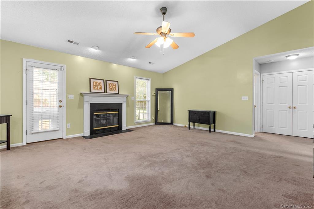 85 English Oak Road Fletcher, NC 28732 - Photo 9 of 35
