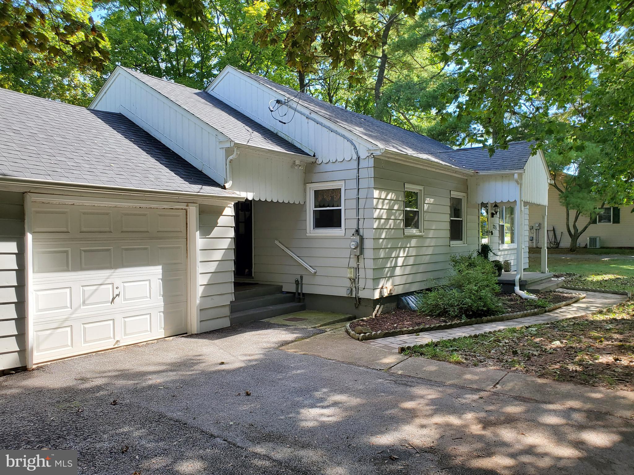 335 Brough Road Abbottstown, PA 17301 - Photo 18 of 60 One Car Garage & Breezeway