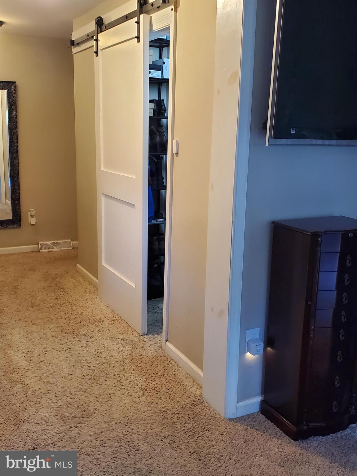 335 Brough Road Abbottstown, PA 17301 - Photo 35 of 60 Walk-In Closet