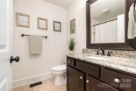 $785,000 | 1018 Shady Bluff Drive, Charlotte, NC 28211