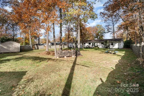 $785,000 | 1018 Shady Bluff Drive, Charlotte, NC 28211