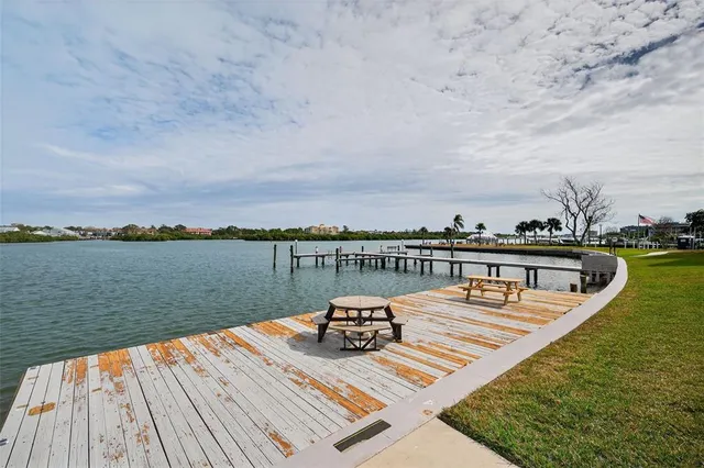 $4,750 | 19701 Gulf Boulevard, Unit 120, Indian Shores, FL 33785