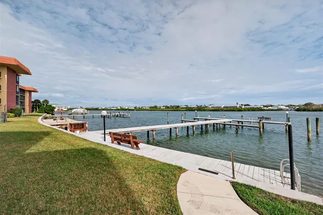 $4,750 | 19701 Gulf Boulevard, Unit 120, Indian Shores, FL 33785