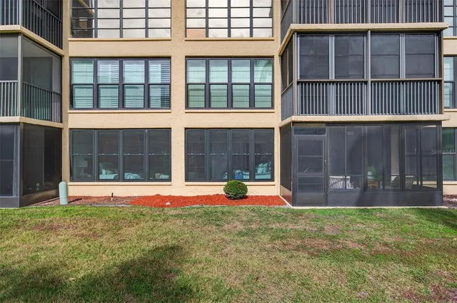 $4,750 | 19701 Gulf Boulevard, Unit 120, Indian Shores, FL 33785