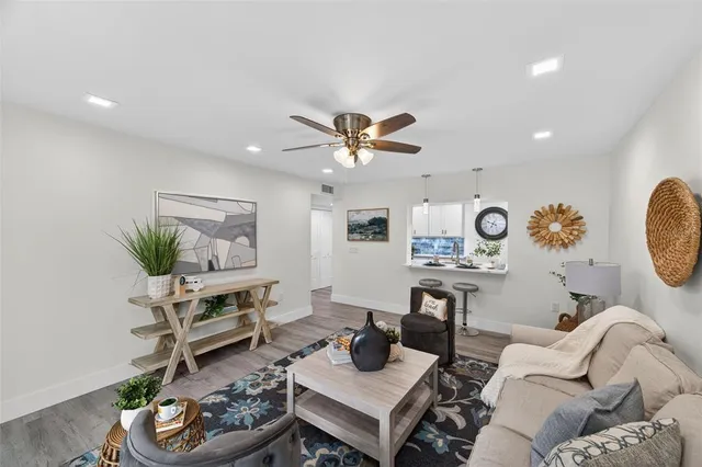 $4,750 | 19701 Gulf Boulevard, Unit 120, Indian Shores, FL 33785