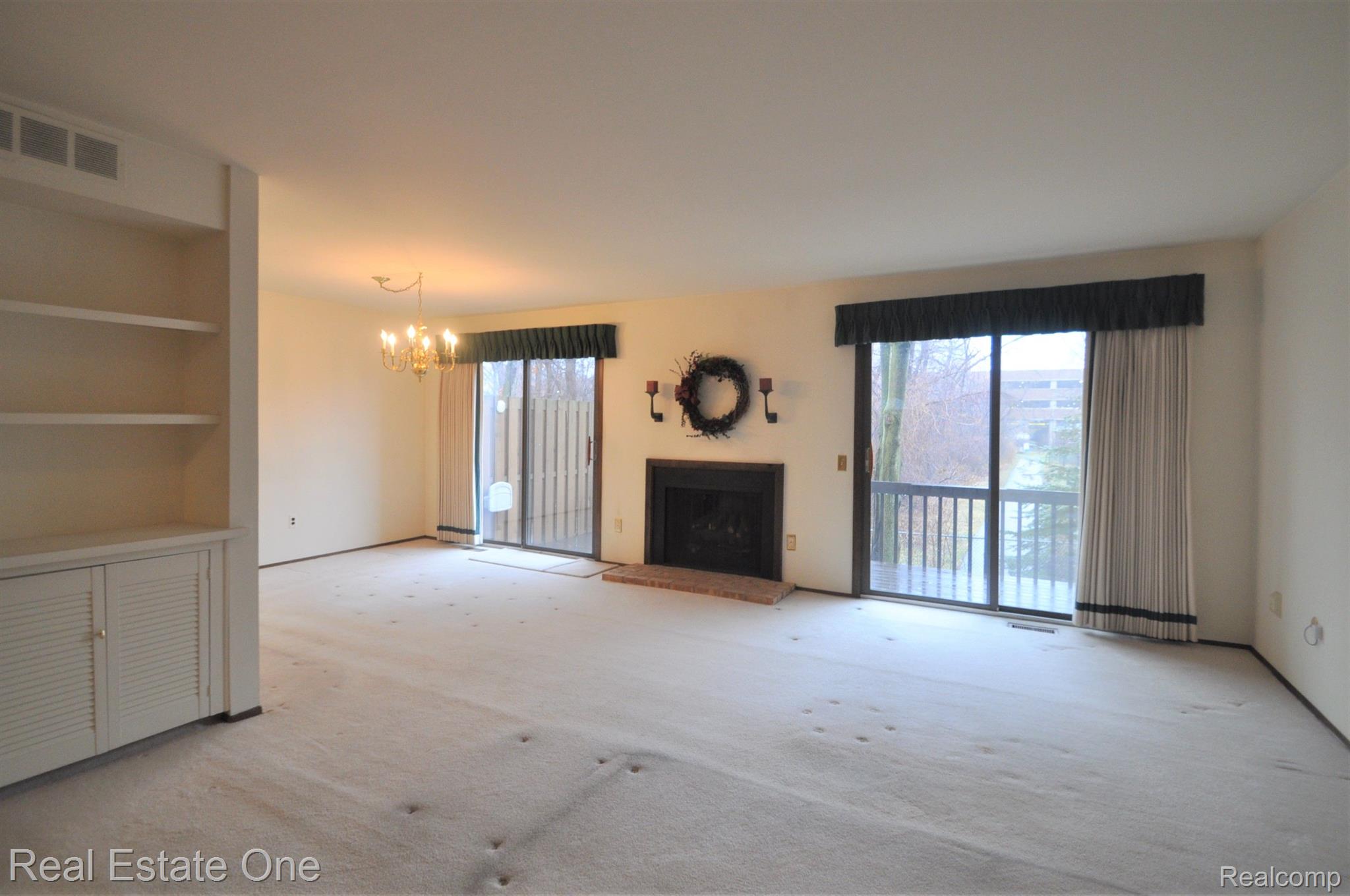 1064 Willow Grove Court Rochester, MI 48307 - Photo 17 of 35 Gallery Image 17