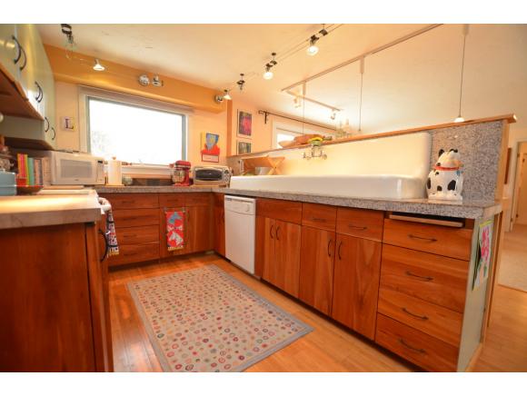 33 Woodsedge Road Morristown, VT 05661 - Photo 3 of 18 Gallery Image 3