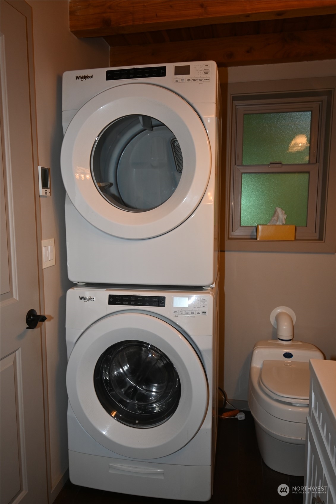 52016 South Riverside Road Gold Bar, WA 98251 - Photo 24 of 39 a utility room with dryer and washer