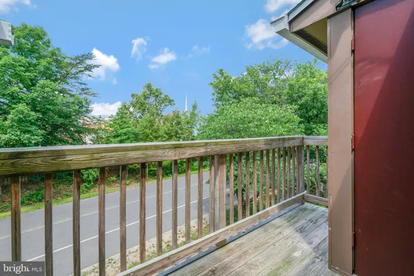 $2,200 | 6915 Victoria Drive, Unit K, Alexandria, VA 22310