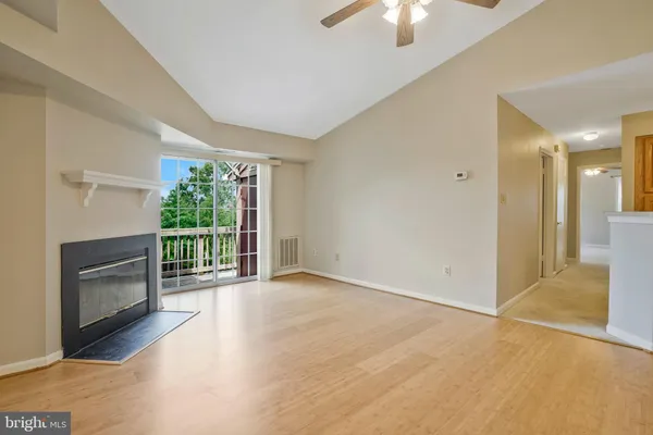 $2,200 | 6915 Victoria Drive, Unit K, Alexandria, VA 22310