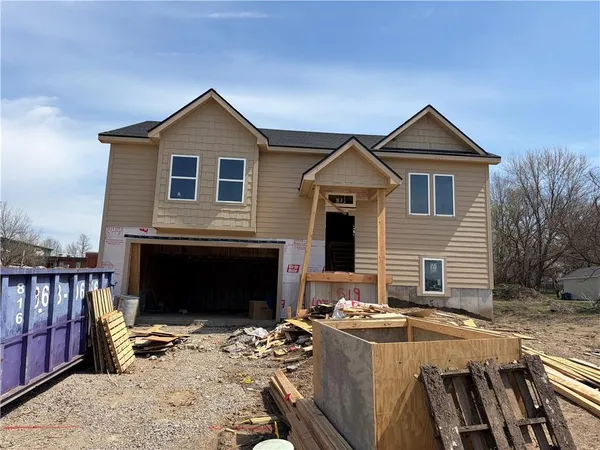 $399,900 | 519 Hawthorne Street, Smithville, MO 64089