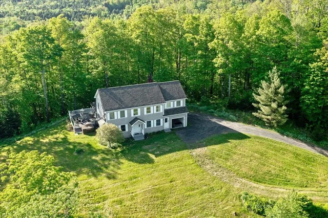 $1,090,000 | 165 Golf Course Road, Warren, VT 05674