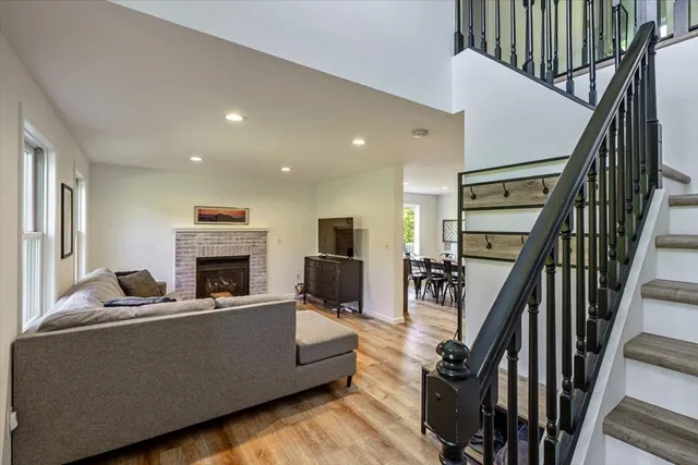 $1,090,000 | 165 Golf Course Road, Warren, VT 05674