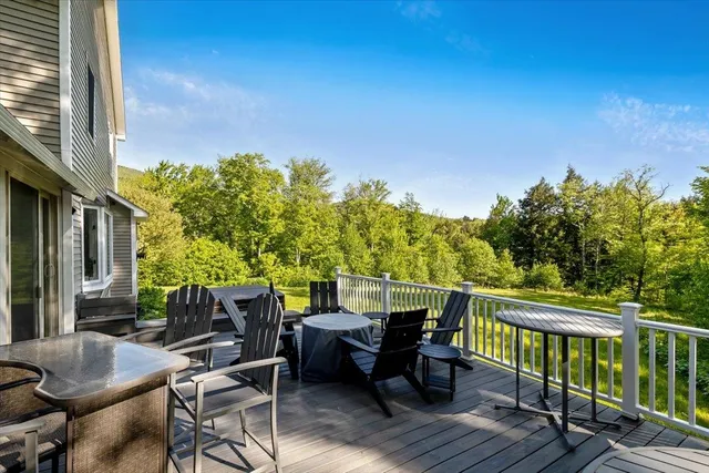 $1,090,000 | 165 Golf Course Road, Warren, VT 05674