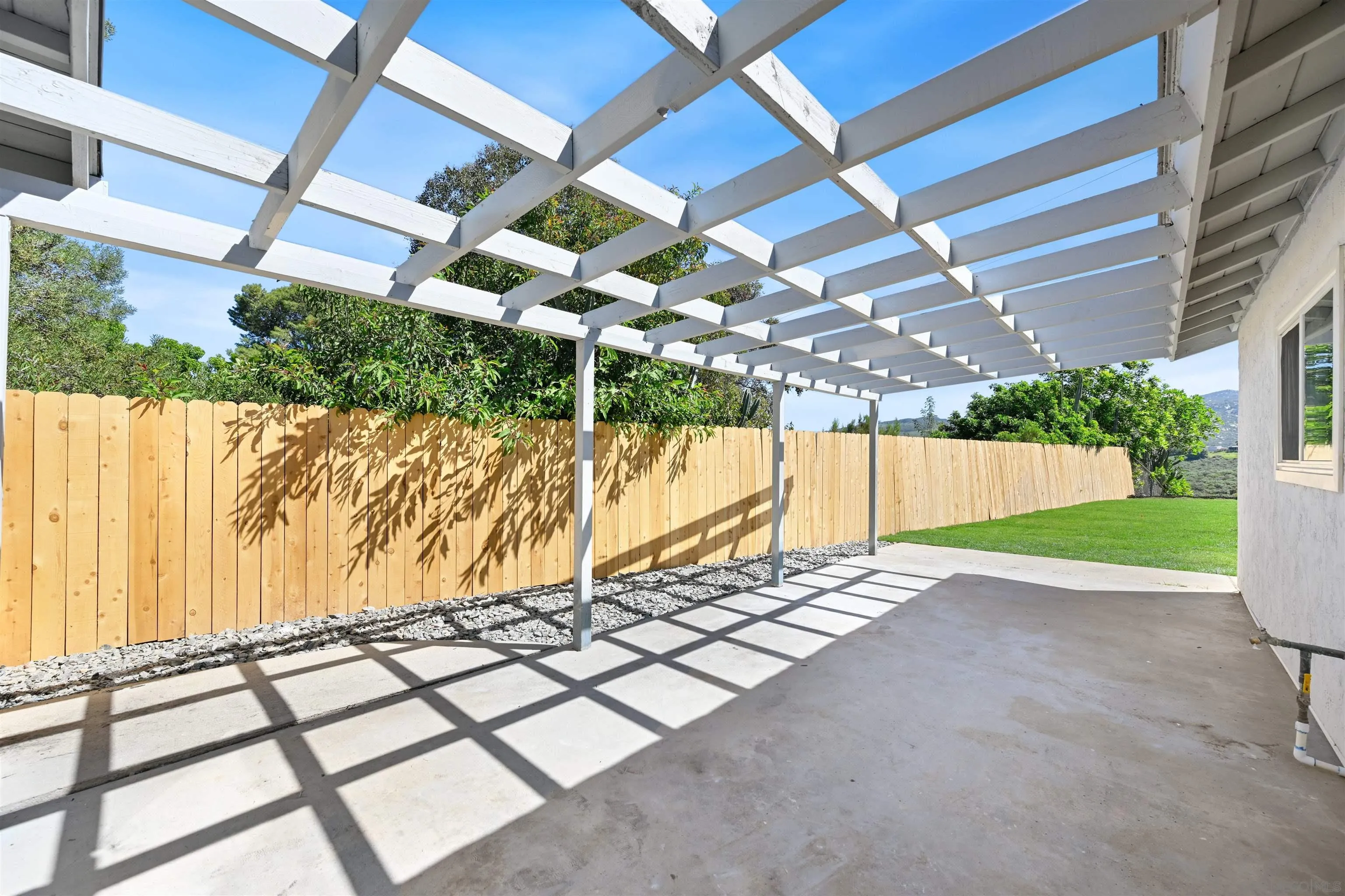 12437 Ridgeton Drive Lakeside, CA 92040 - Photo 24 of 32 a view of a backyard