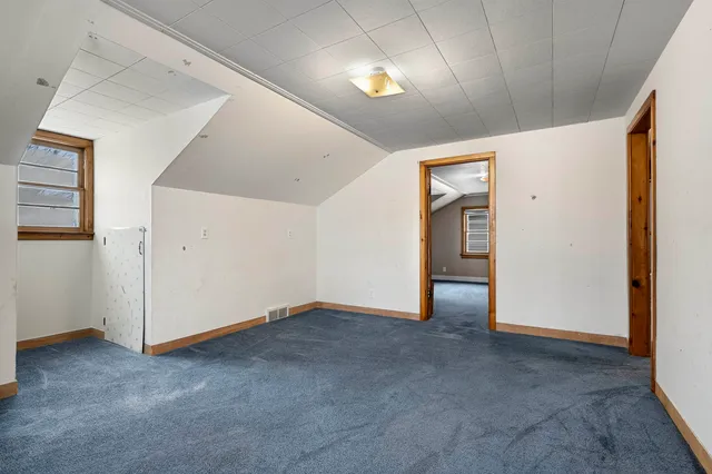 $164,900 | 1322 Elizabeth Avenue, Marinette, WI 54143