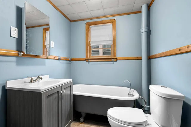 $164,900 | 1322 Elizabeth Avenue, Marinette, WI 54143