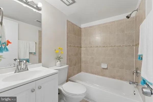 $260,000 | 7704 Donnybrook Court, Unit 102, Annandale, VA 22003