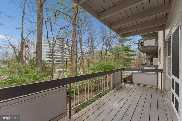 $260,000 | 7704 Donnybrook Court, Unit 102, Annandale, VA 22003