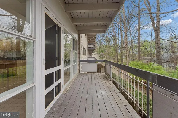 $260,000 | 7704 Donnybrook Court, Unit 102, Annandale, VA 22003