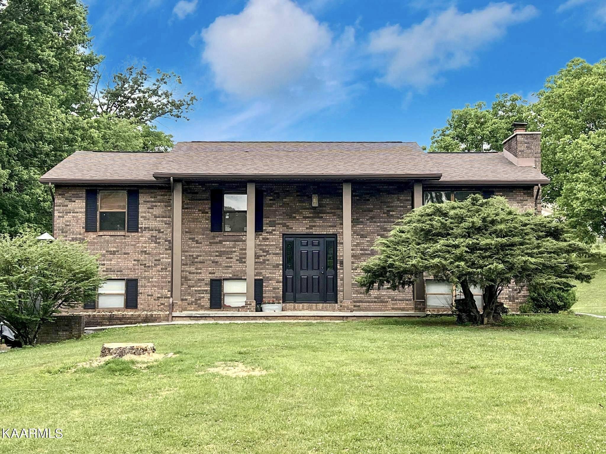 312 Gateway Road Maryville, TN 37804 - Photo 1 of 40 Gallery Image 1