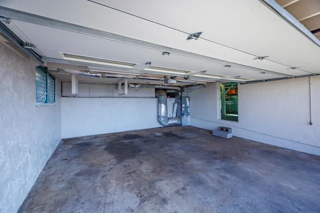 a view of a garage