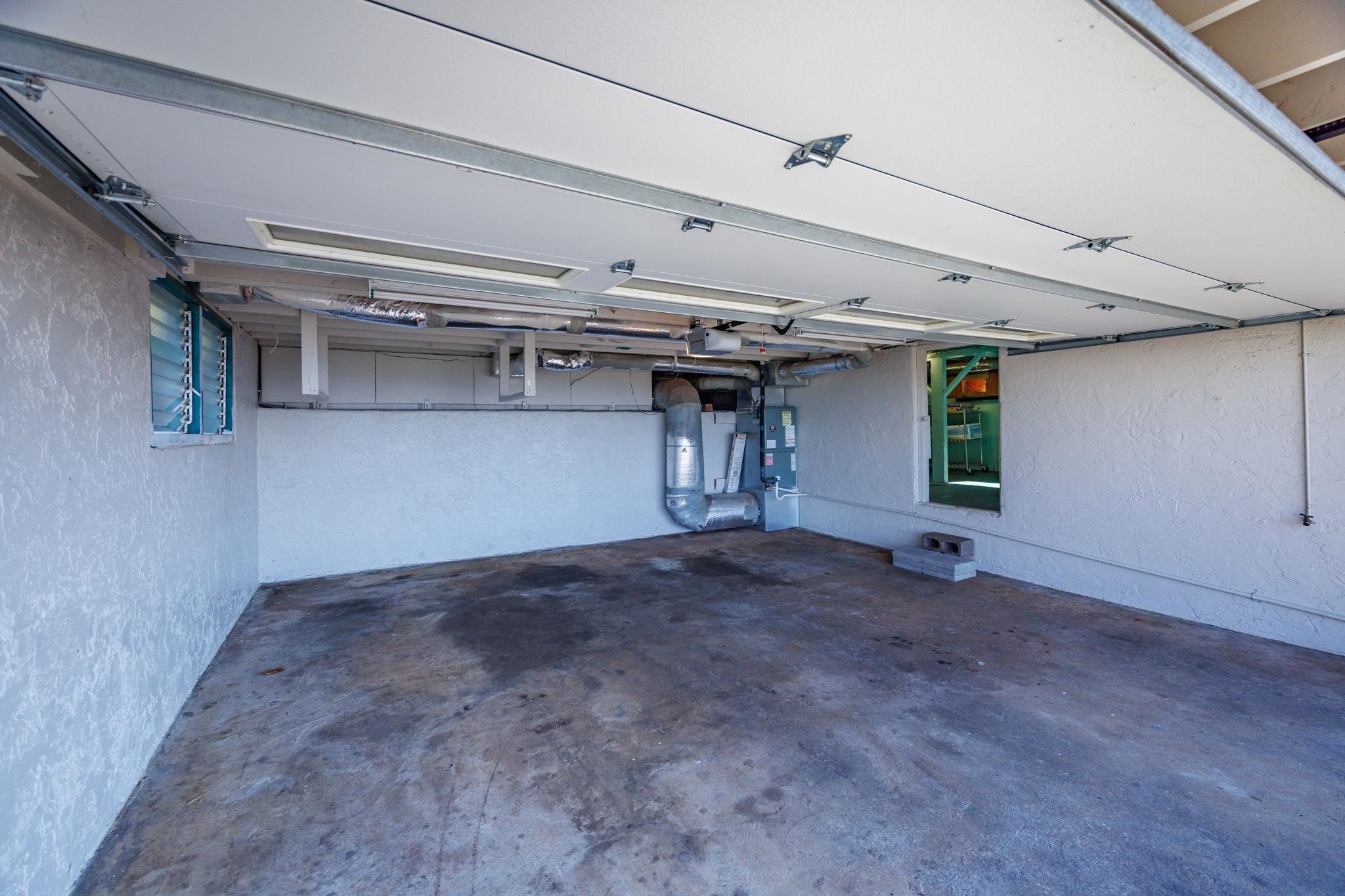 1123 Kehau Place Makawao, HI 96768 - Photo 44 of 50 a view of a garage