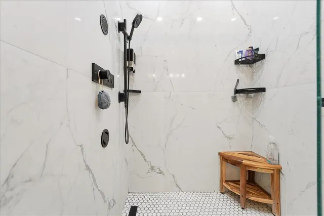 $5,500 | 285 Terrace Avenue, Unit 1, Jersey City, NJ 07307