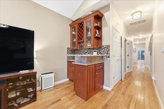 $5,500 | 285 Terrace Avenue, Unit 1, Jersey City, NJ 07307