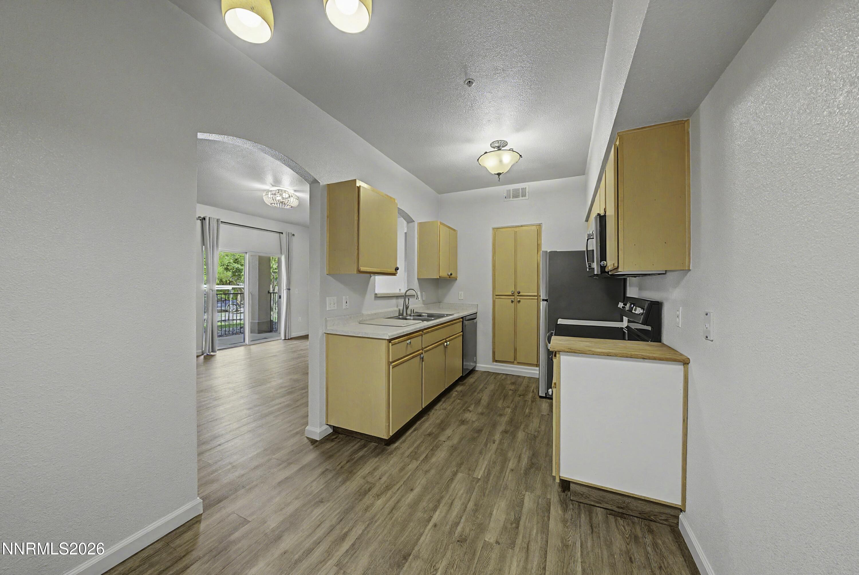 6850 Sharlands Avenue, Unit 1140 Reno, NV 89523 - Photo 14 of 35 14-DSC08320-Edit