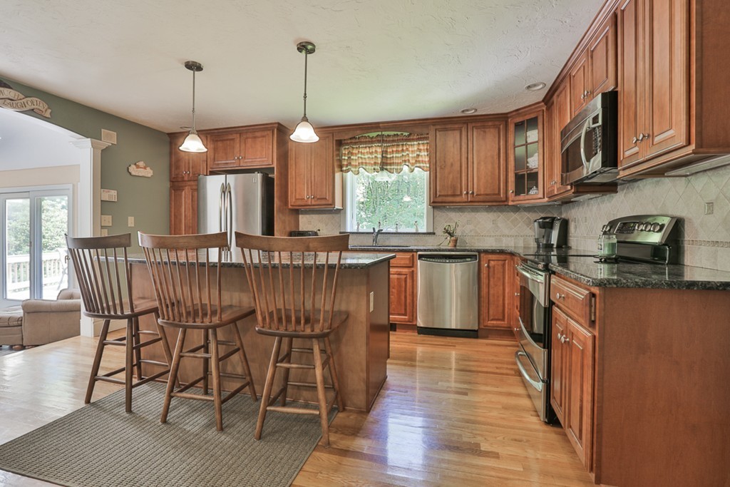 76 Bullard Road Princeton, MA 01541 - Photo 8 of 30