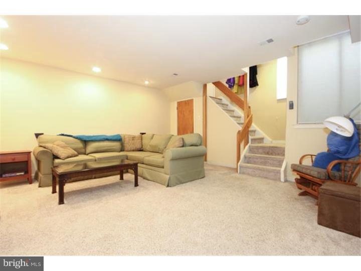 906 Locust Street Philadelphia, PA 19107 - Photo 18 of 23 Basement - Finished