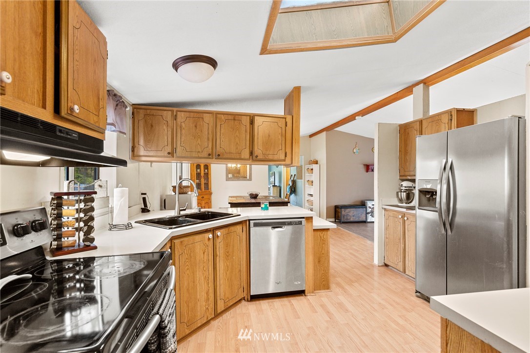 2680 H Street Road Blaine, WA 98230 - Photo 12 of 38