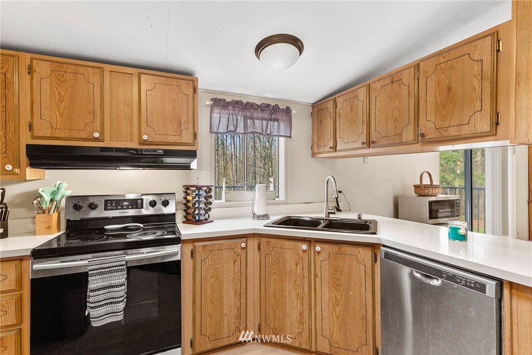 2680 H Street Road Blaine, WA 98230 - Photo 13 of 38