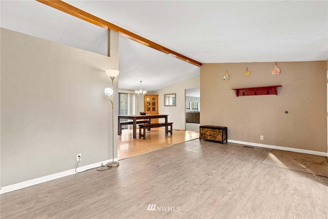 2680 H Street Road Blaine, WA 98230 - Photo 5 of 38